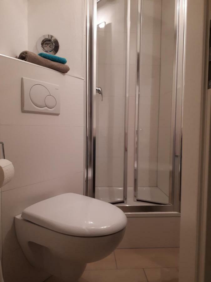 Bodensee Claudia 4 *